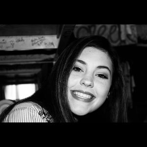 Meet your Posher, Brenna